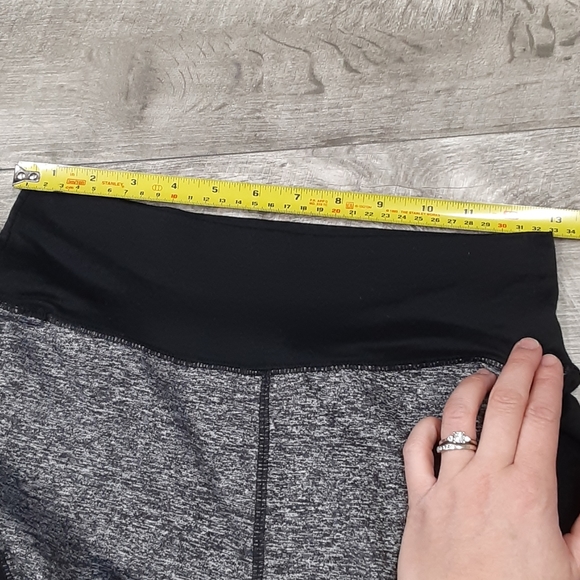 Exercise pants S-M in GUC - Picture 6 of 6